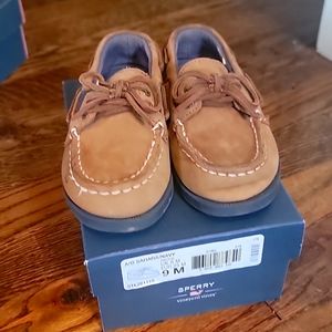 Sperry vineyard vines deck shoes